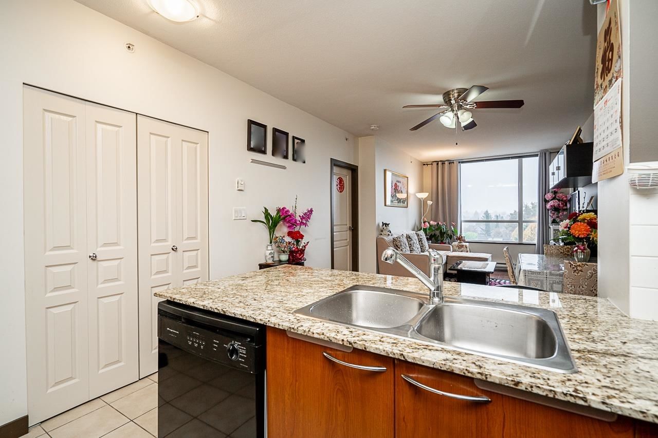 Listing Image 9