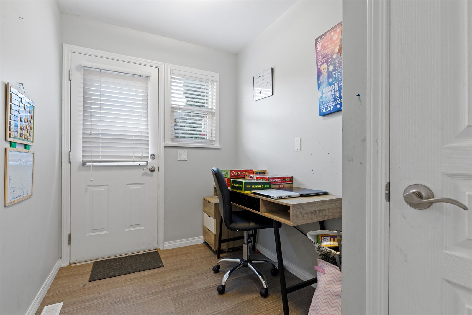 Listing Image 16