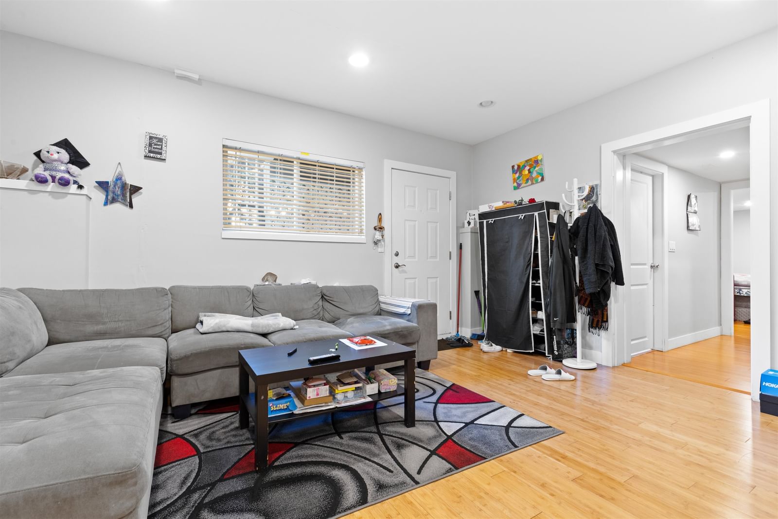 Listing Image 23