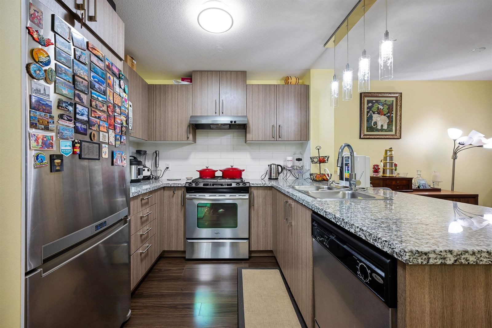 Listing Image 9