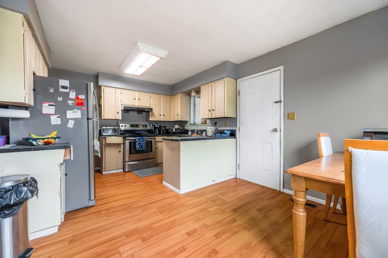 Listing Image 14
