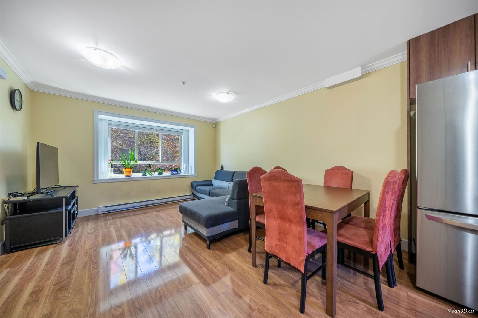Listing Image 9