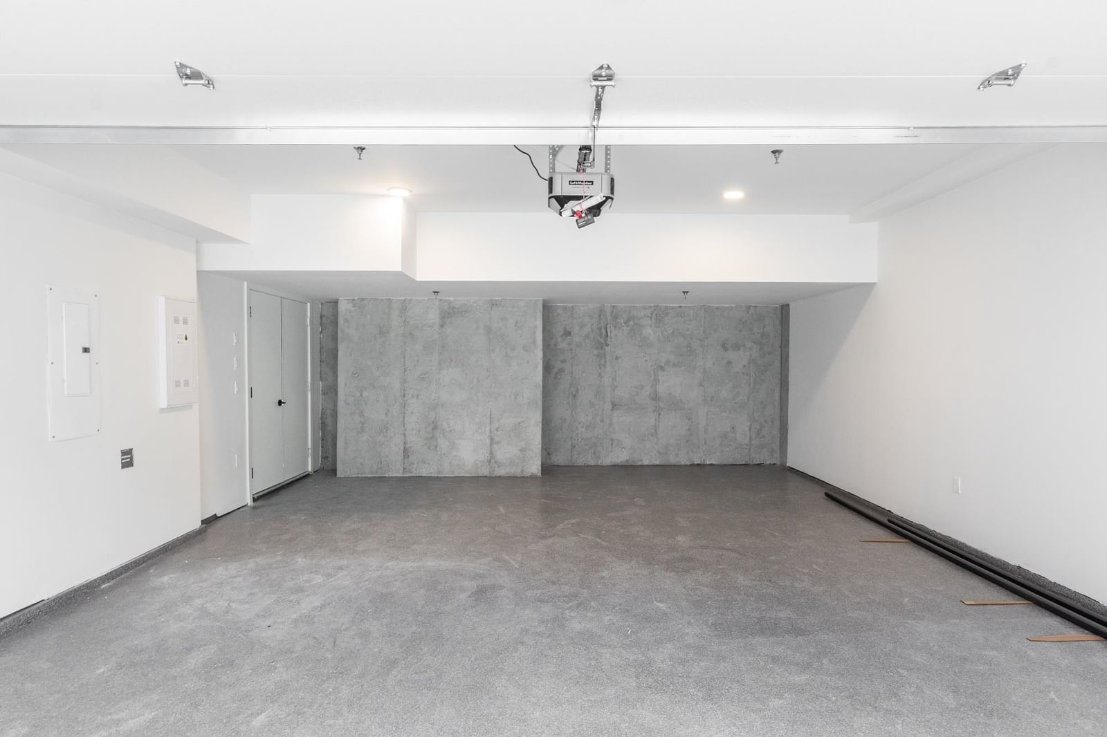 Listing Image 24