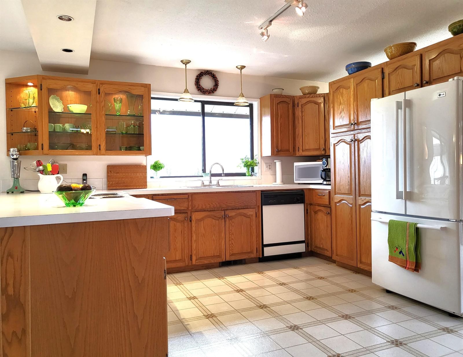 Listing Image 15