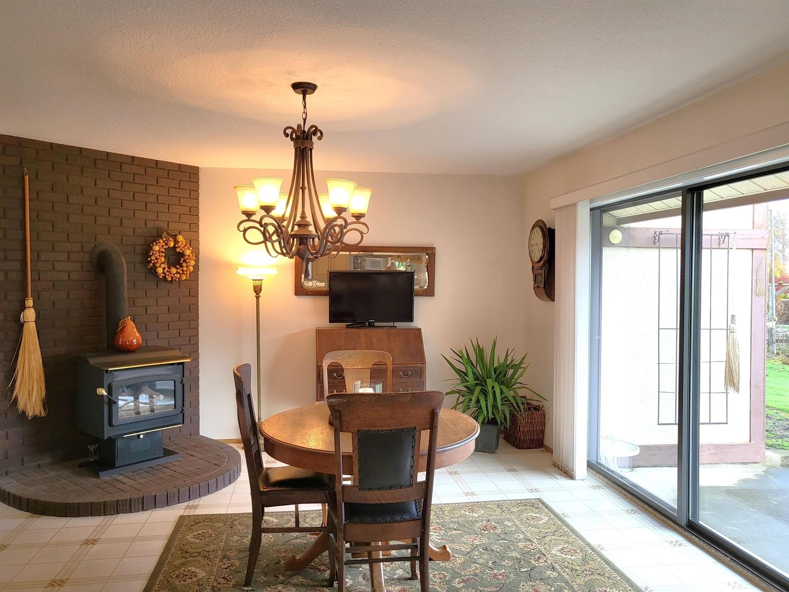 Listing Image 17