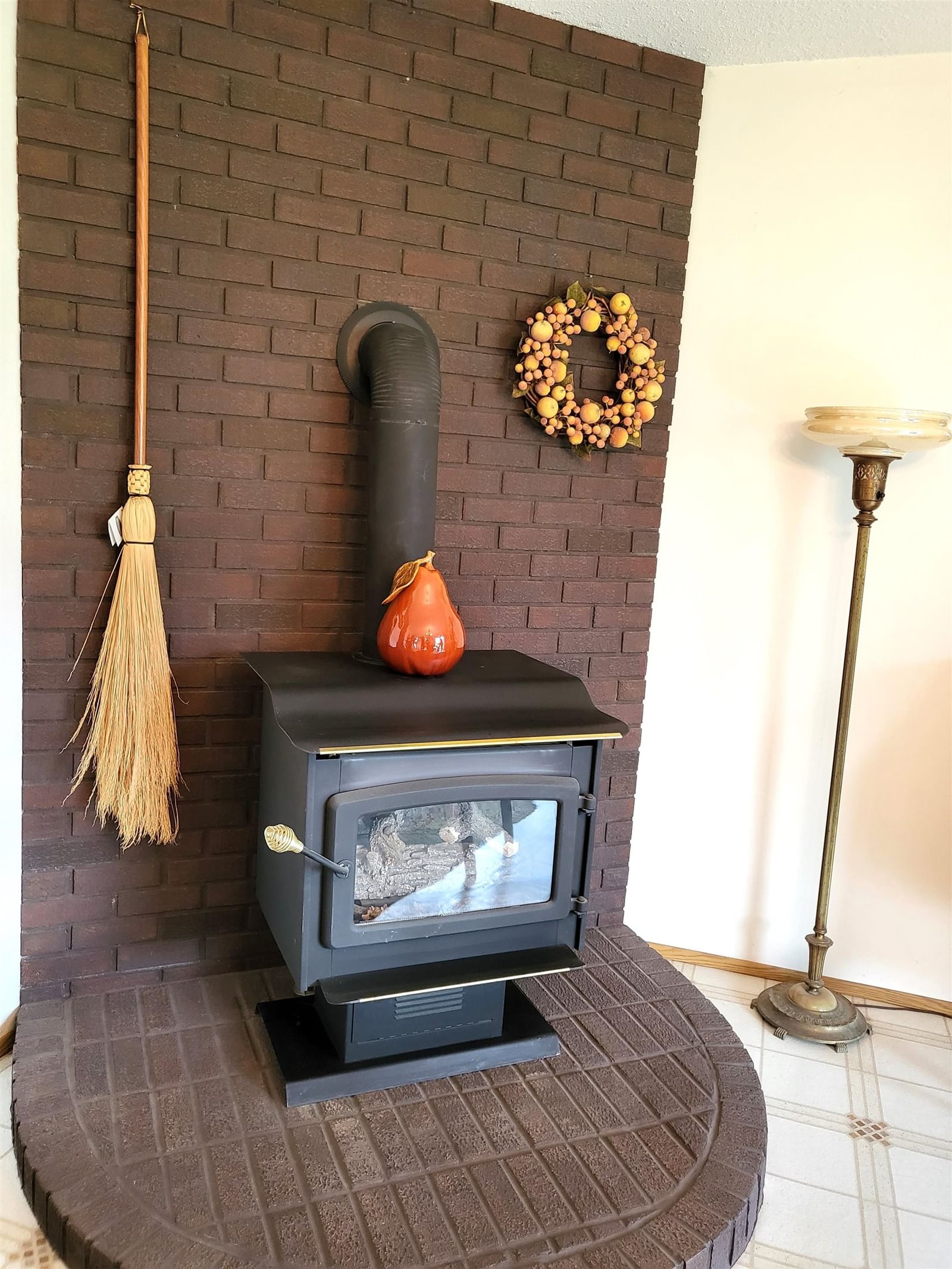 Listing Image 18