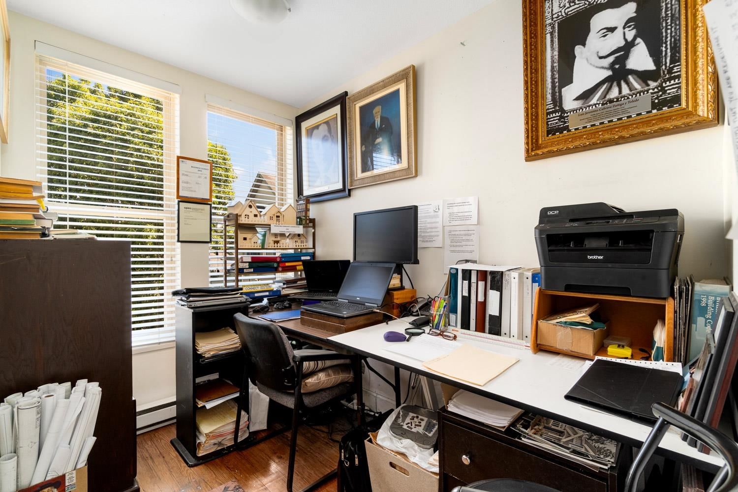 Listing Image 10