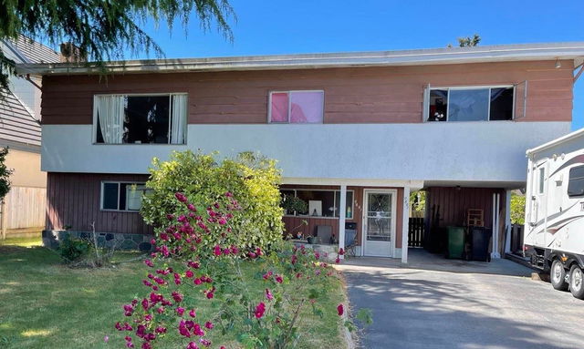 9891 Gilhurst Crescent