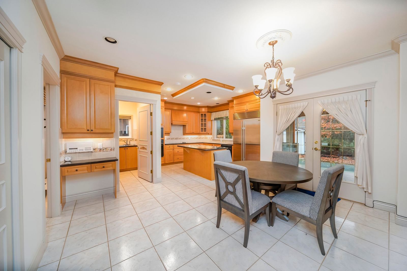 Listing Image 12
