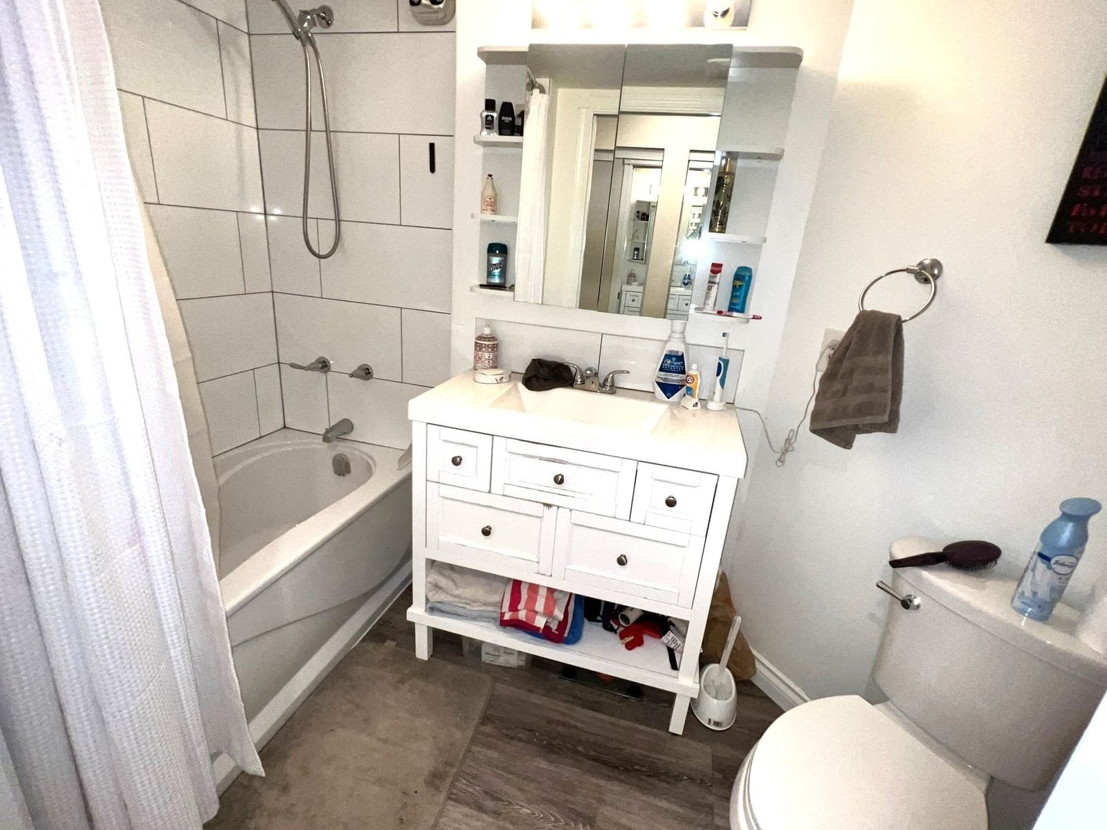 Listing Image 10