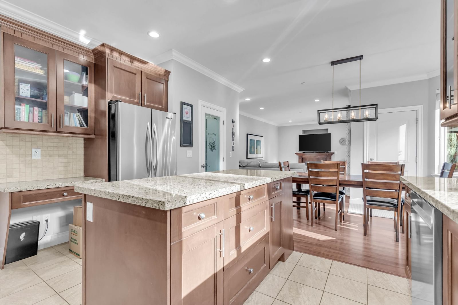 Listing Image 13