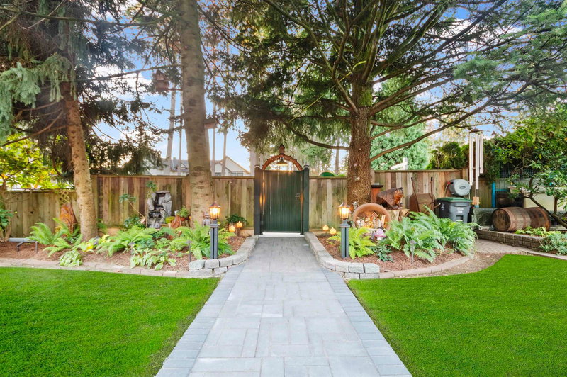 13270 58 Avenue, Surrey, V3W 1M4 | Image 2