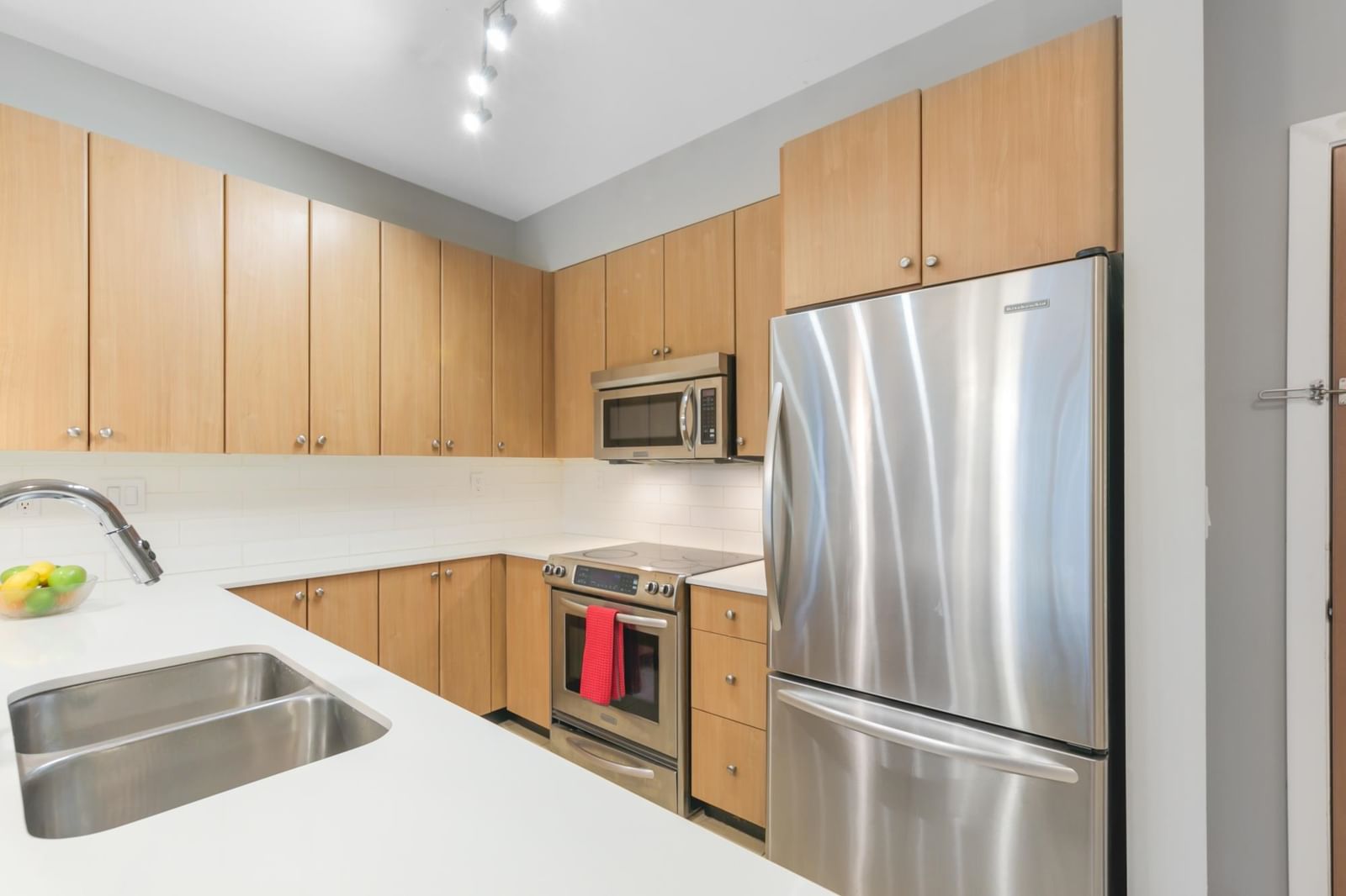 Listing Image 13
