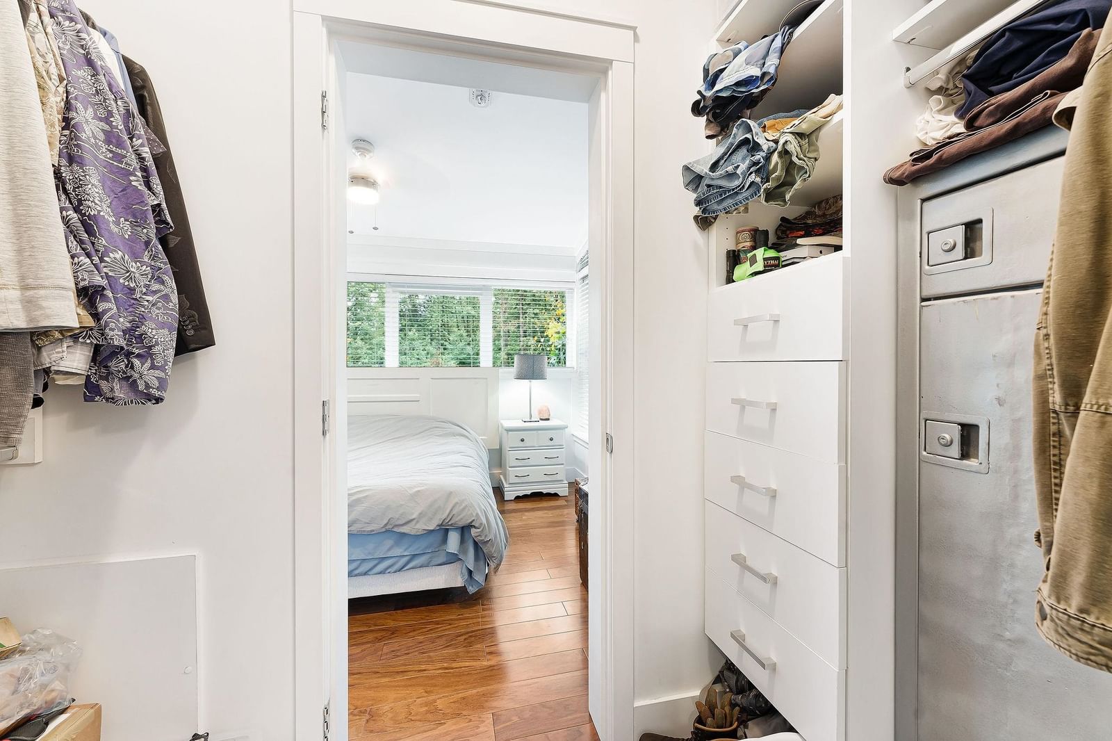 Listing Image 18