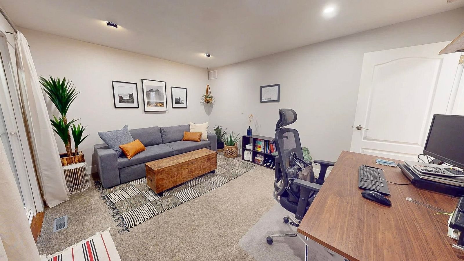 Listing Image 8