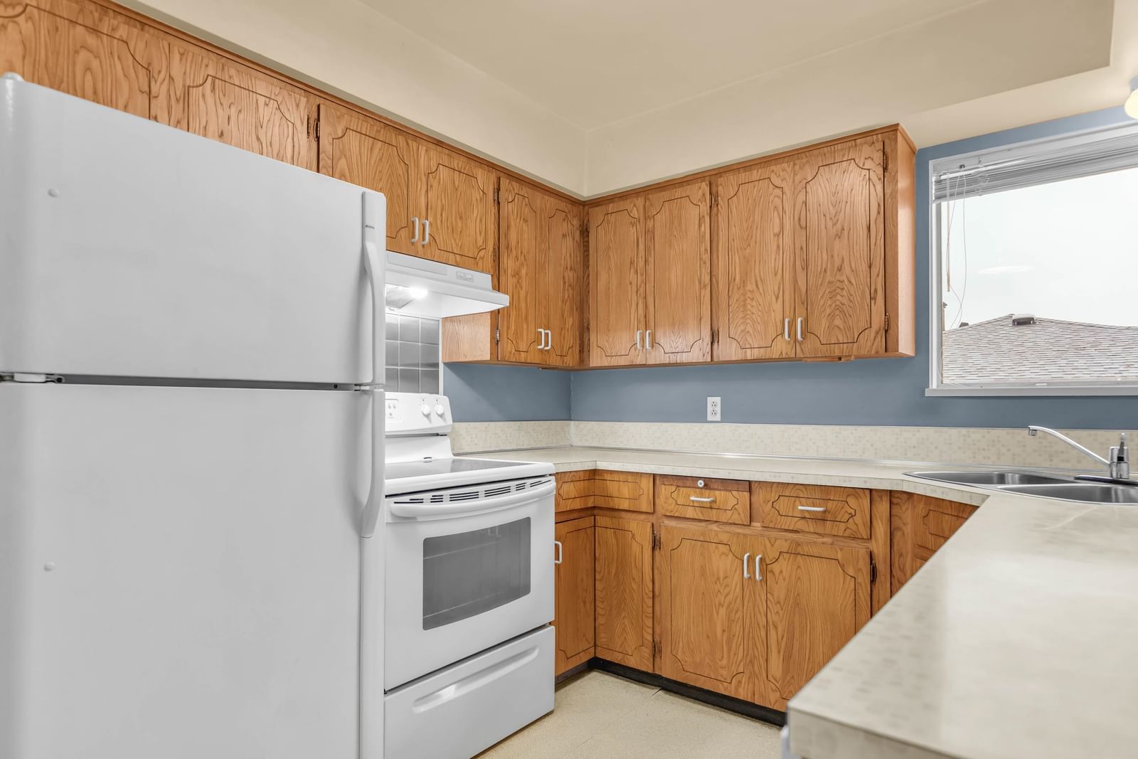 Listing Image 17