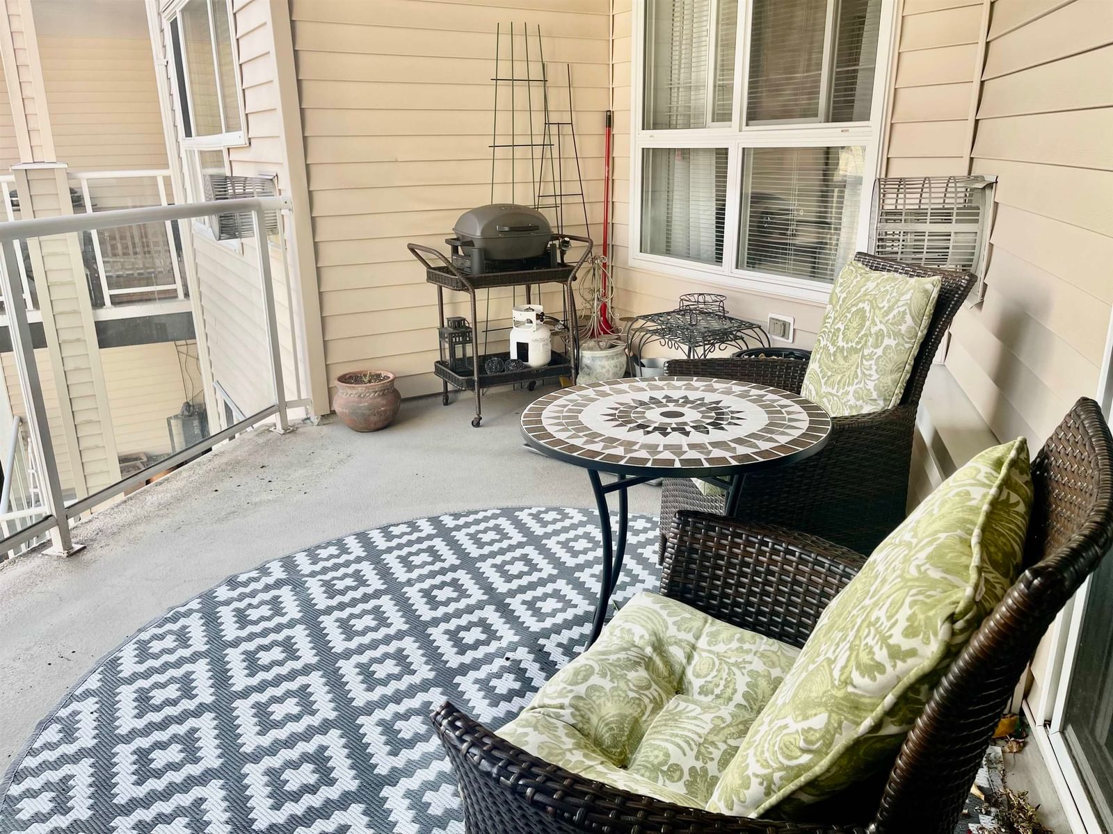 Listing Image 11