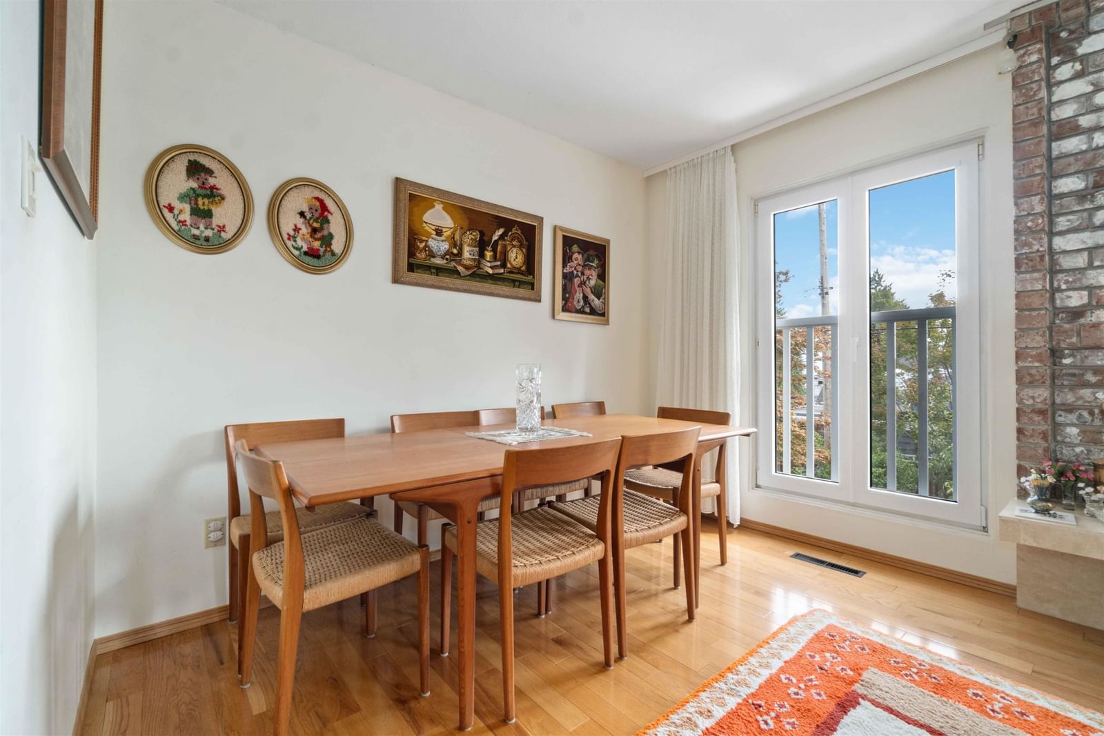 Listing Image 10