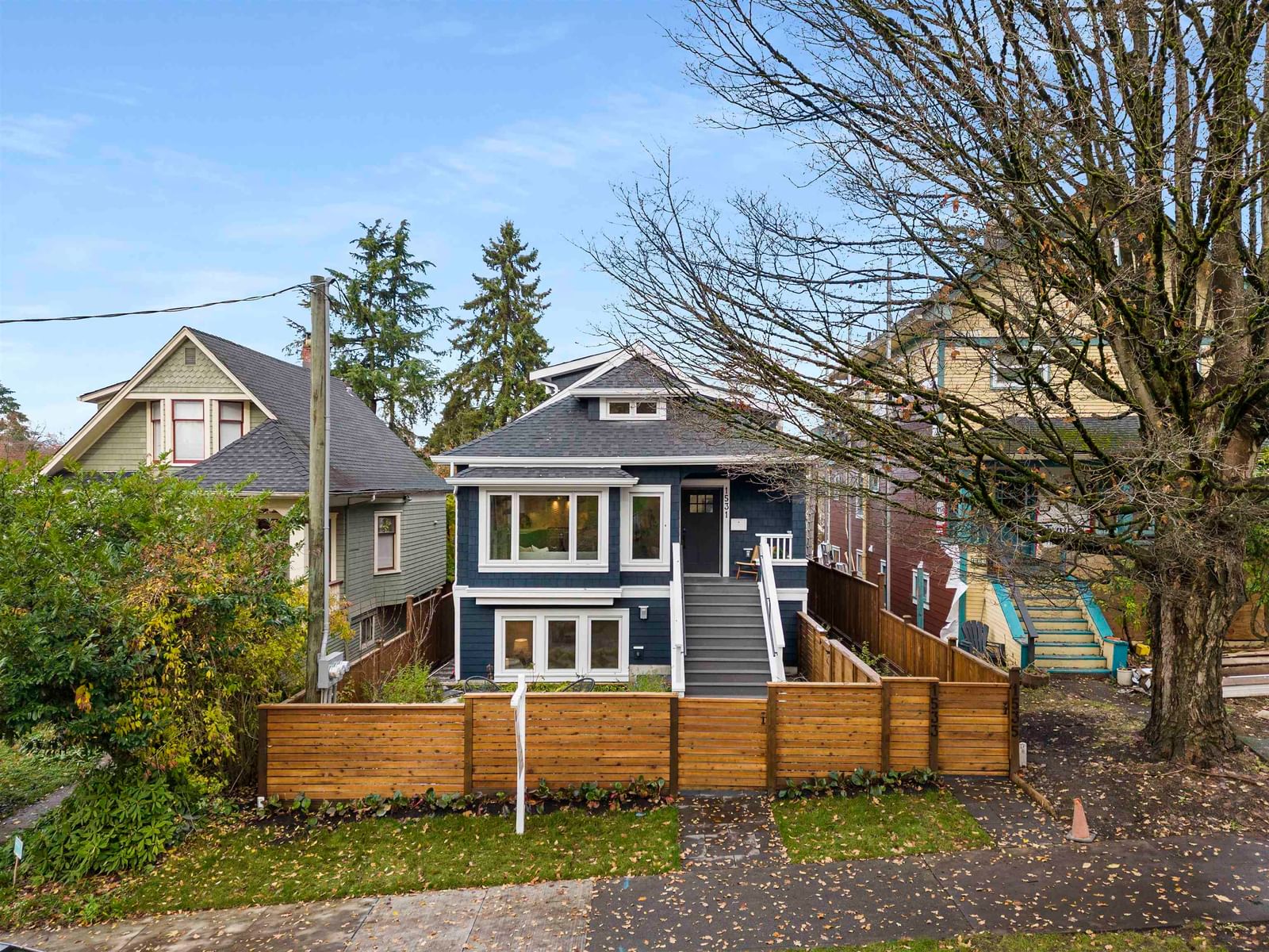 Listing Image 11