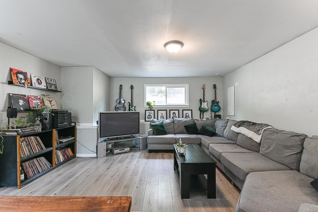 Listing Image 20
