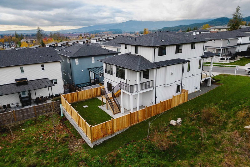 23262 137 Avenue, Maple Ridge, V4R 2G5 | Image 2