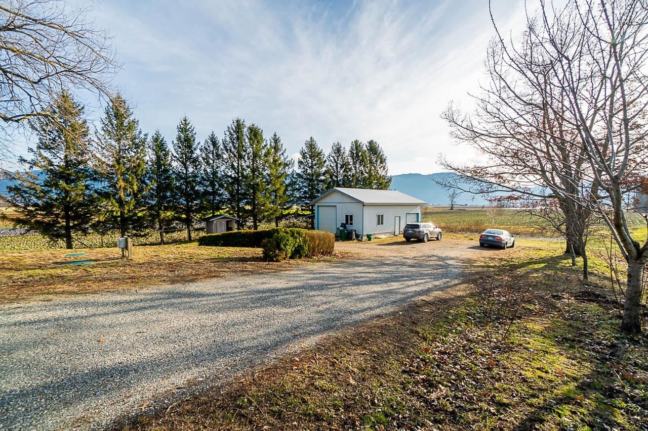 Listing Image 14