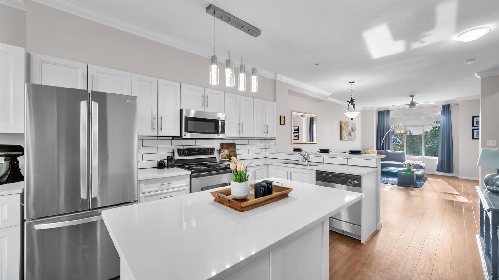 Listing Image 19