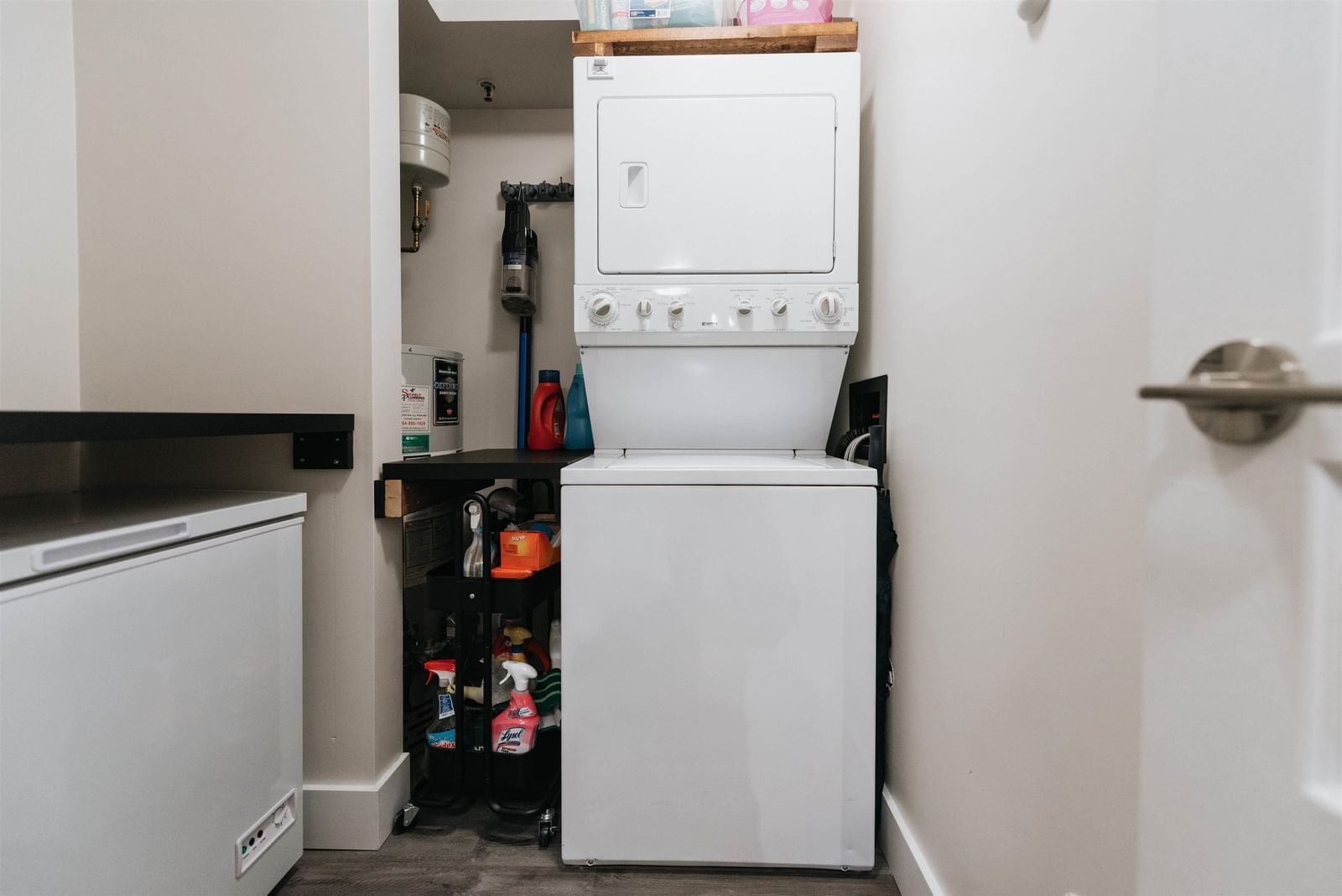 Listing Image 14