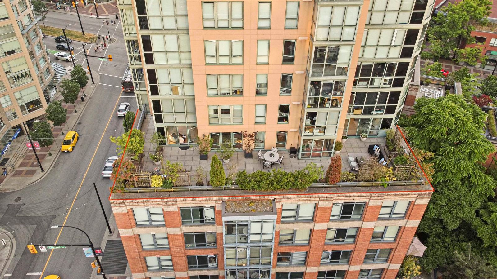 Listing Image 6