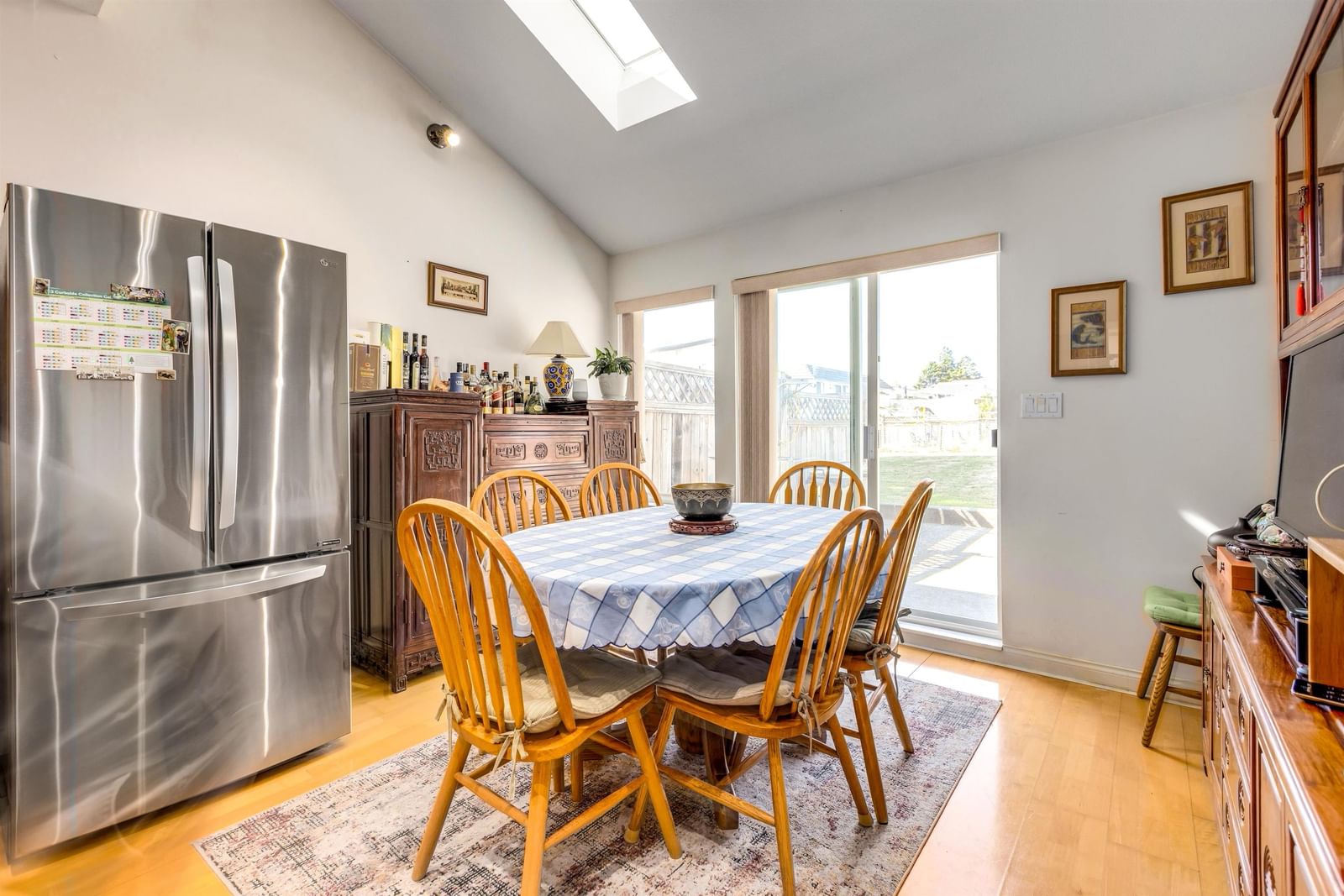 Listing Image 9