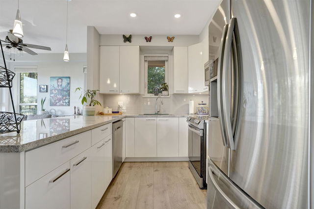 212 - 5485 Brydon Crescent