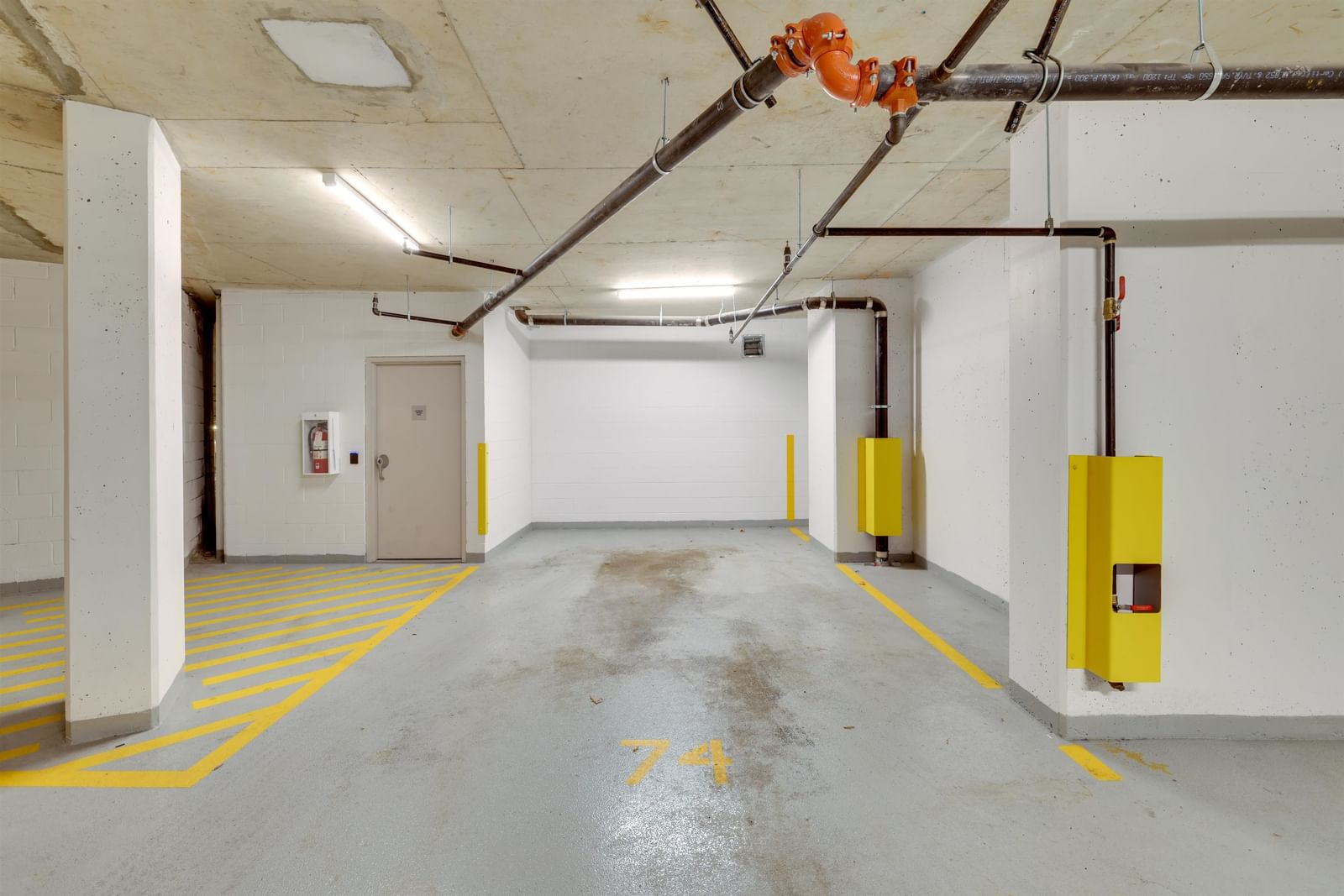 Listing Image 14