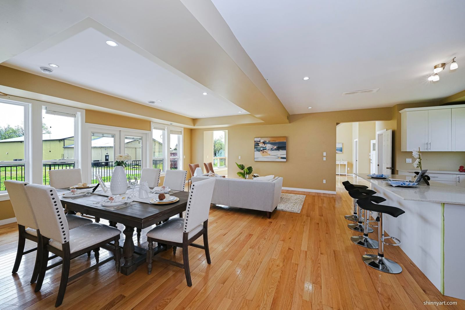 Listing Image 10