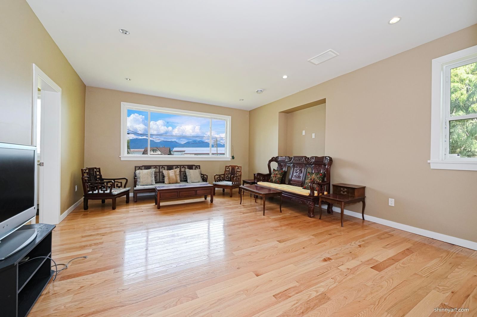 Listing Image 20
