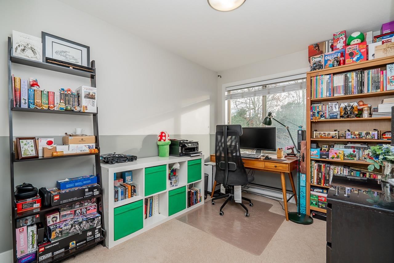 Listing Image 14