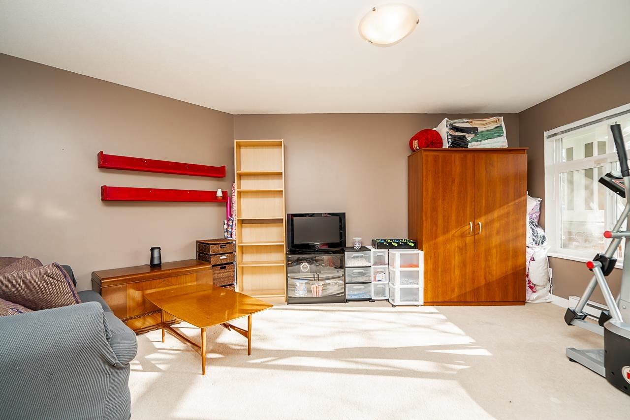 Listing Image 33