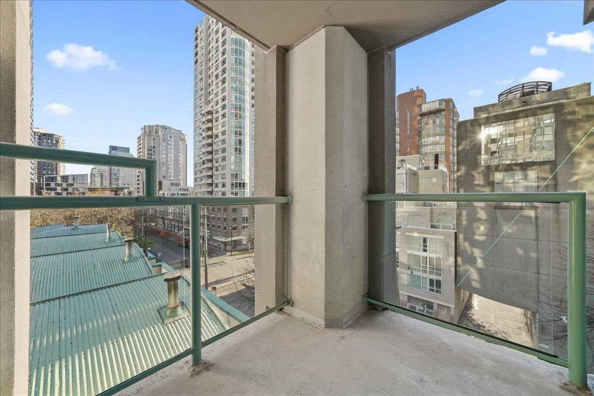 Listing Image 9