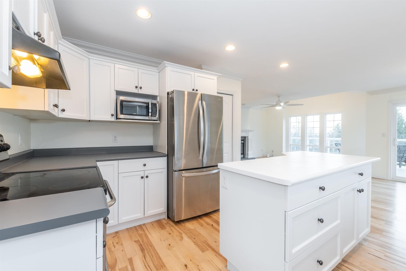 Listing Image 19