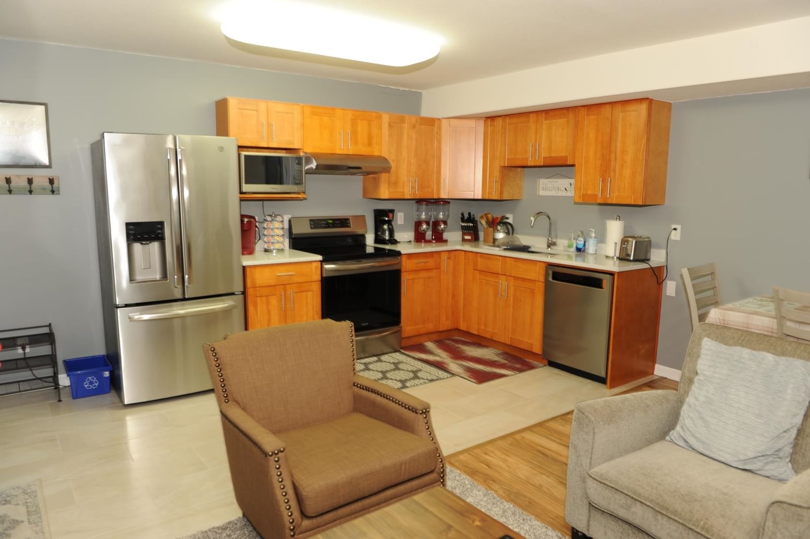 Listing Image 9