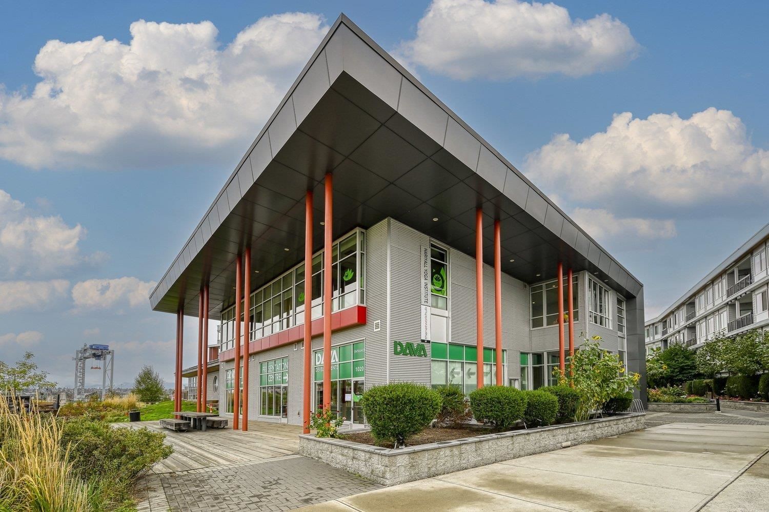 Listing Image 12
