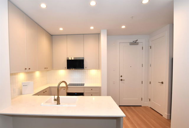 301 - 708 Edgar Avenue