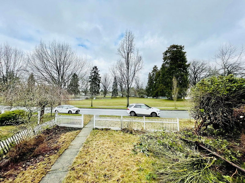 922 Park Drive, Vancouver, V6P 2J4 | Image 2