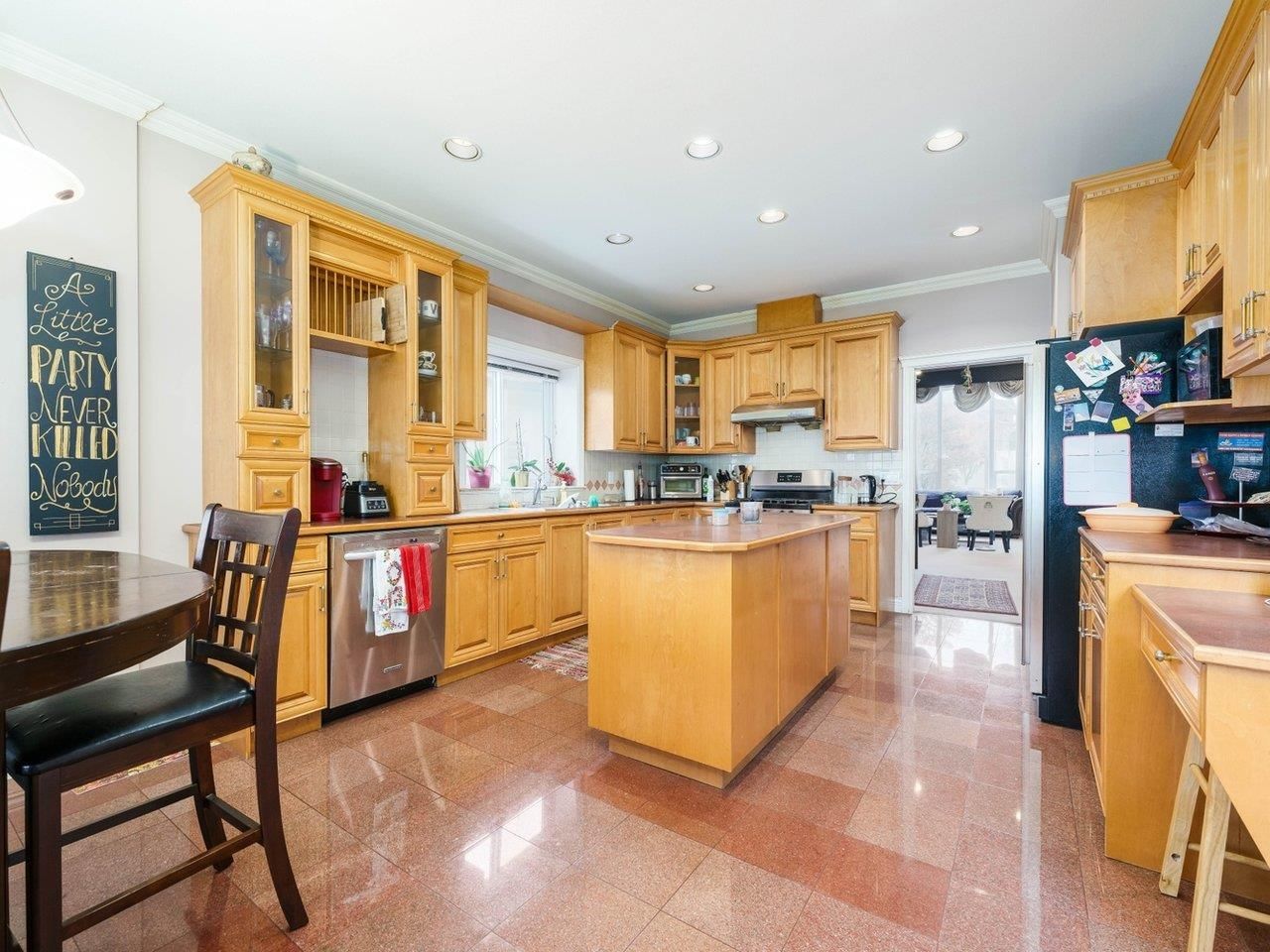 Listing Image 10