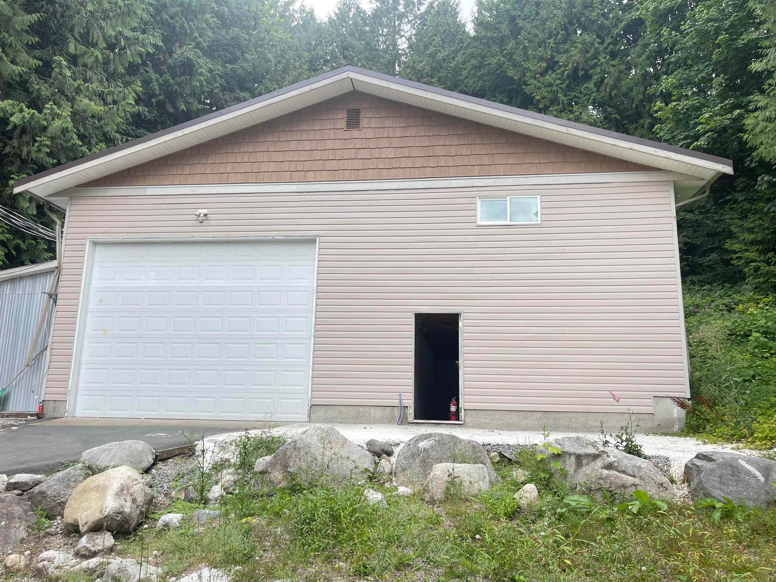 Listing Image 29