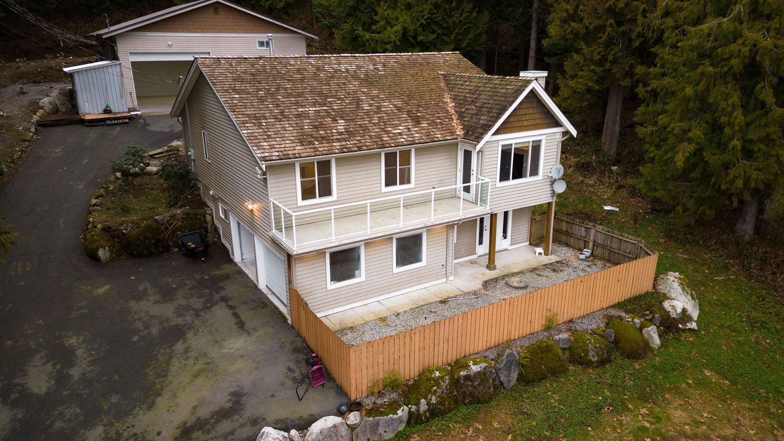 Listing Image 6