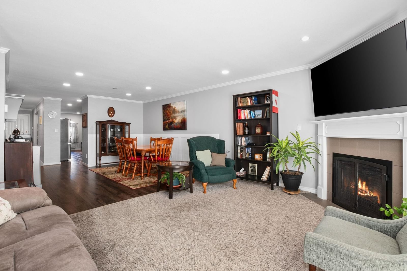 Listing Image 18