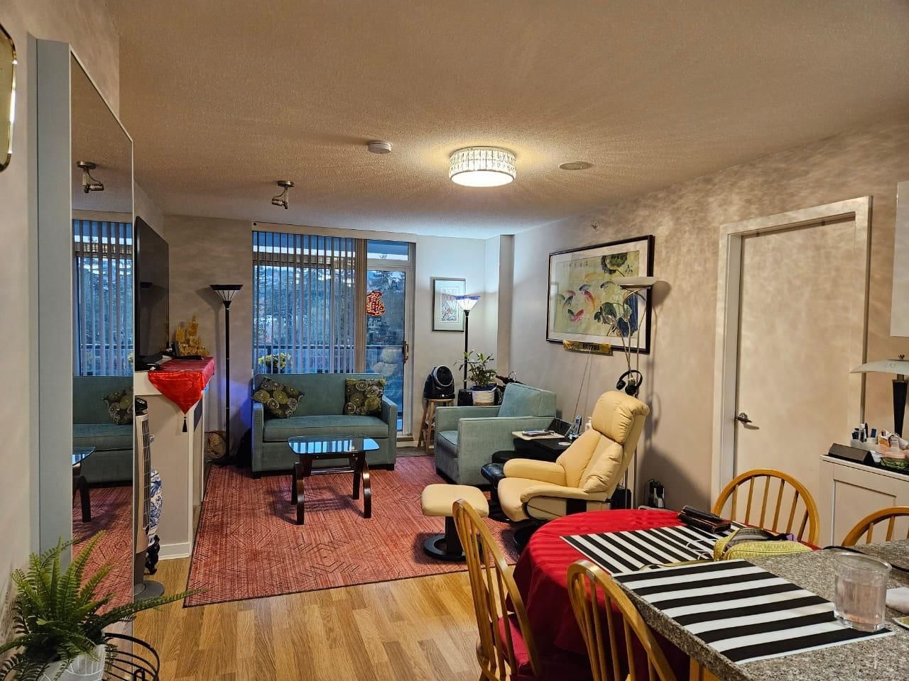 Listing Image 15