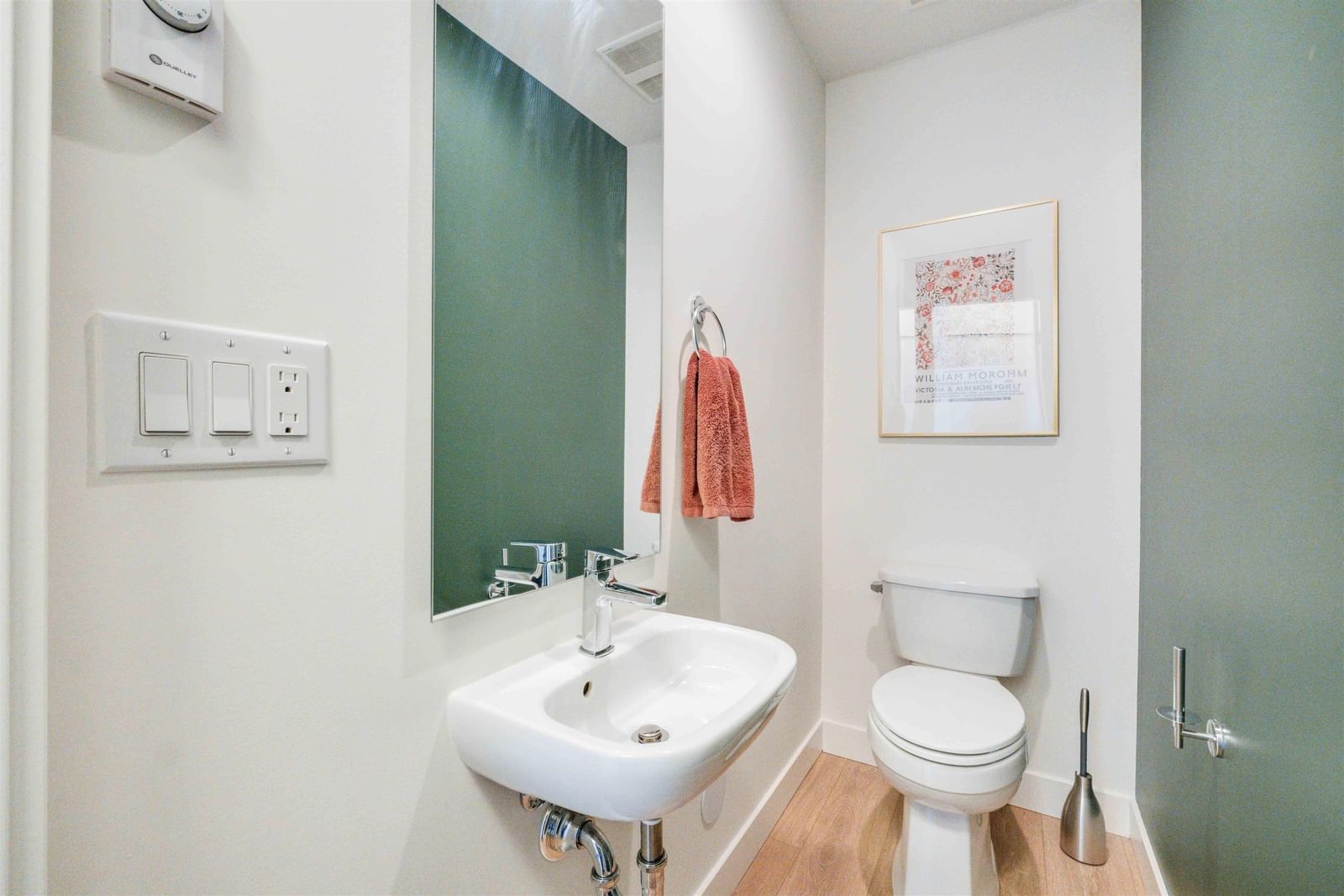 Listing Image 17