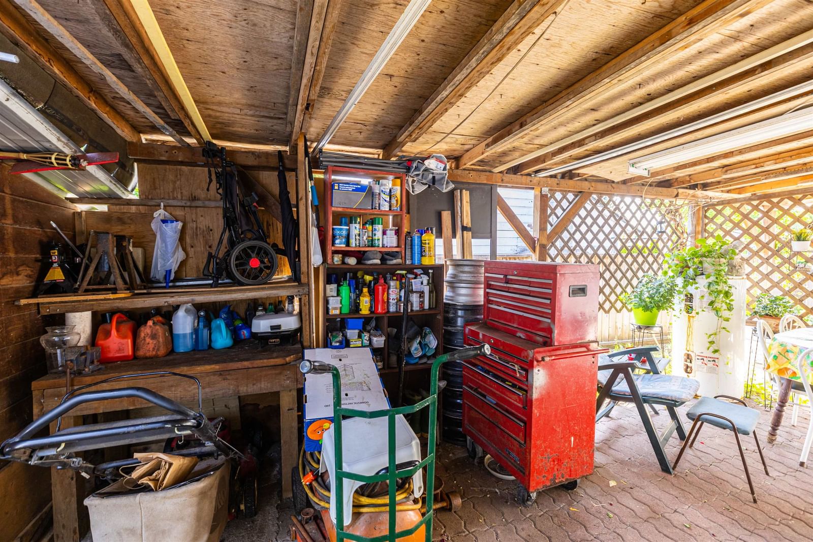 Listing Image 12