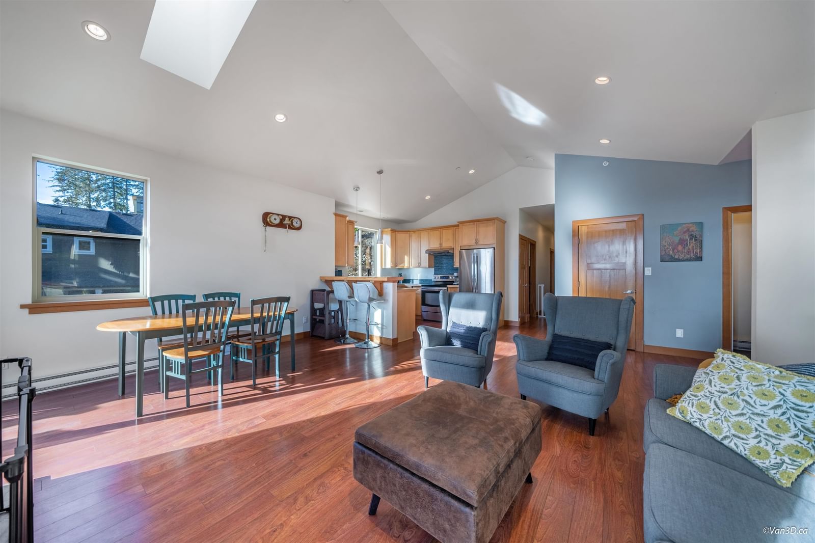 Listing Image 15